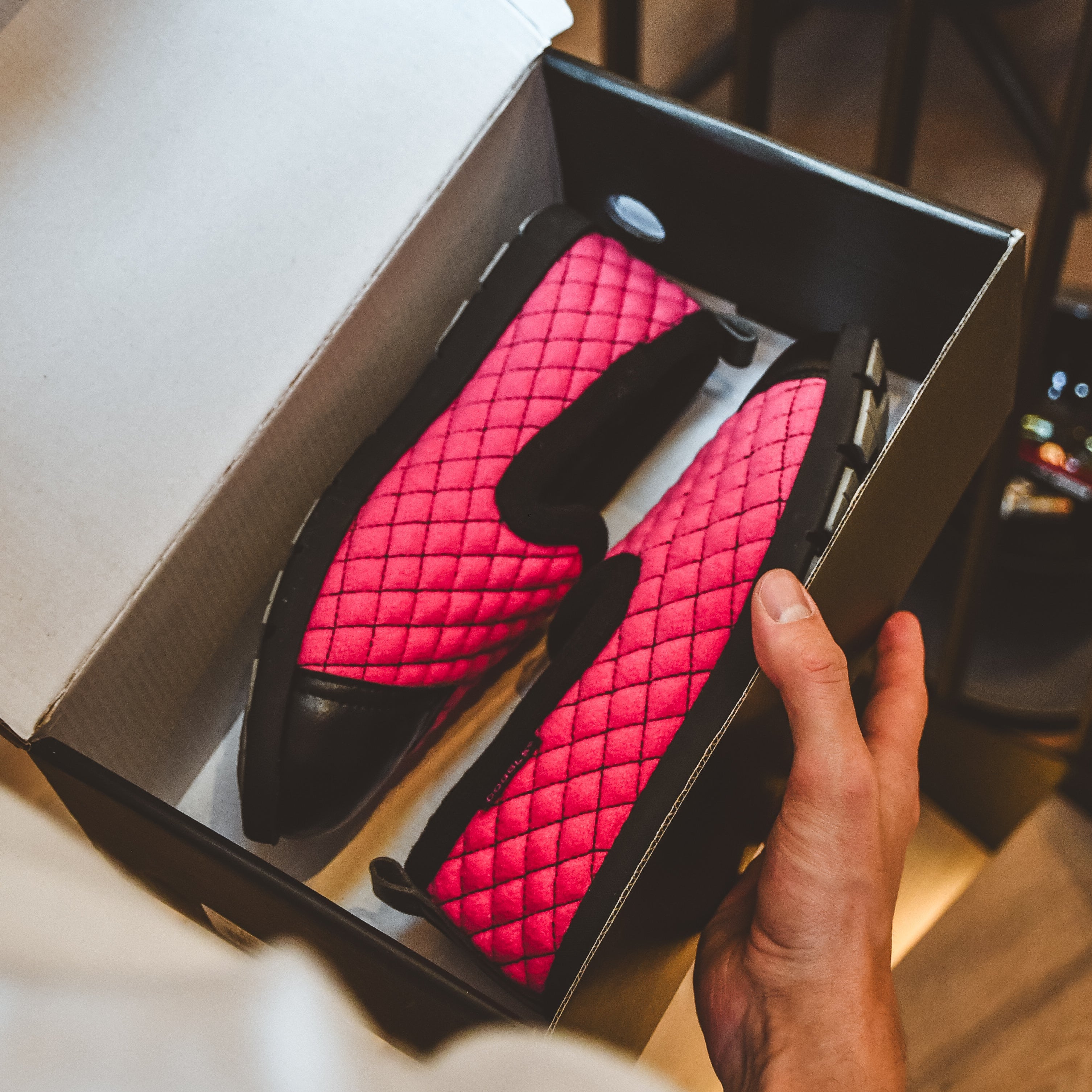 Pink / Black